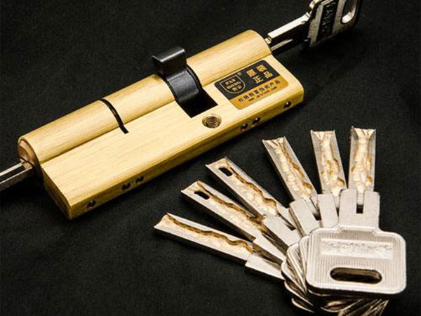 站前24小时上门开锁公司