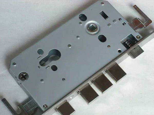 站前24小时上门开锁公司